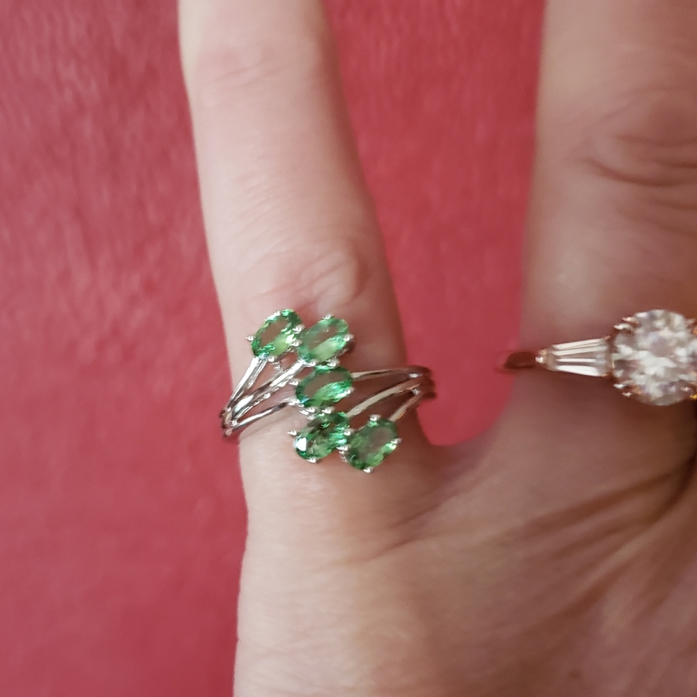 NWT Natural Tsavorite Garnet Bypass Ring in Platinum Over Sterling Silver - Picture 3 of 9